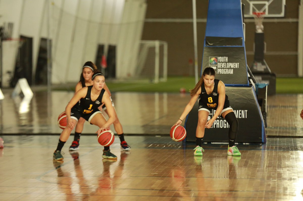 Finaliza la participación de los sanduceros Matías Khoury y Antonia Basualdo en el SúperCamp de Salt Lake City. <a href="/aantobasualdo/">antonella</a> fue elegida dentro del quinteto ideal por FIBA .