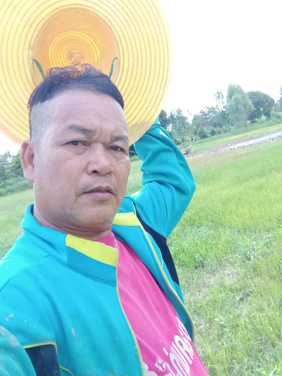 SiSilpakr's tweet photo. อาขีพดั้งเดิม(ลูกพ่ออย่าท้อเด้อ)หลายอาชีพโพด
"ว่าจั่งซั่นล่ะ555 https://t.co/z9NDC3aA4m