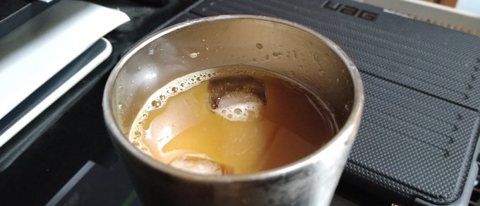 アイスティーで初めてクリームダウンを体験してる
マジで起こるんだこれー 