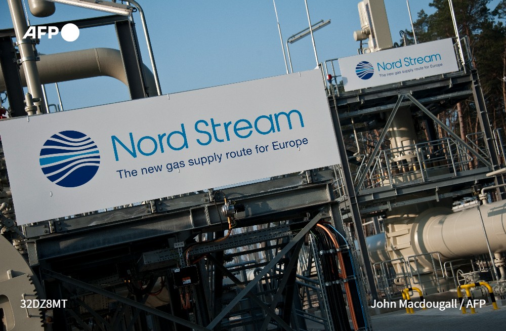 El presidente ucraniano Volodimir Zelenski, advirtió al primer ministro de Canadá, Justin Trudeau, durante una llamada telefónica, que su país jamás aceptará la decisión canadiense de reenviar turbinas al gasoducto Nord Stream "violando el régimen de sanciones" contra Rusia #AFP