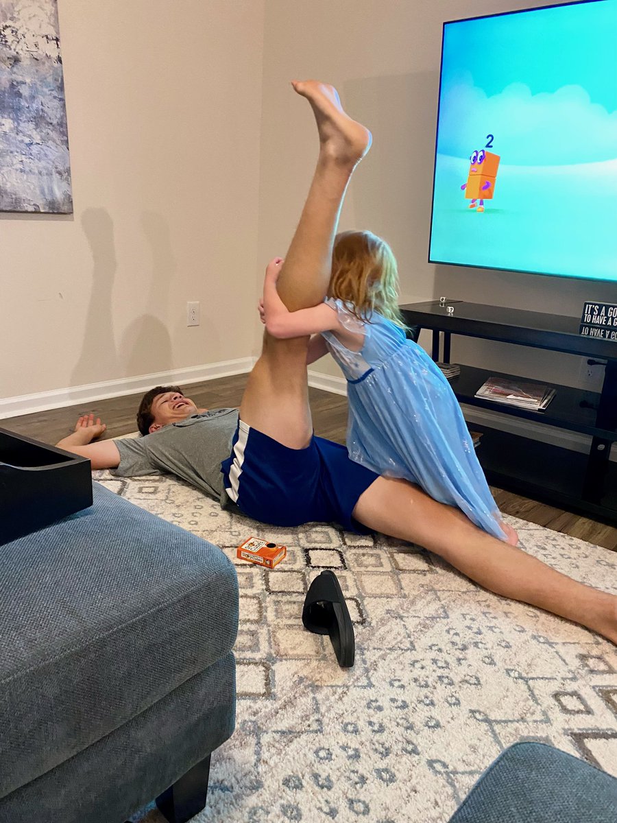 ChrisMessmore's tweet photo. Little sis with the big help stretching. Thank you family for your support this summer! https://t.co/9JT1FPnUXb