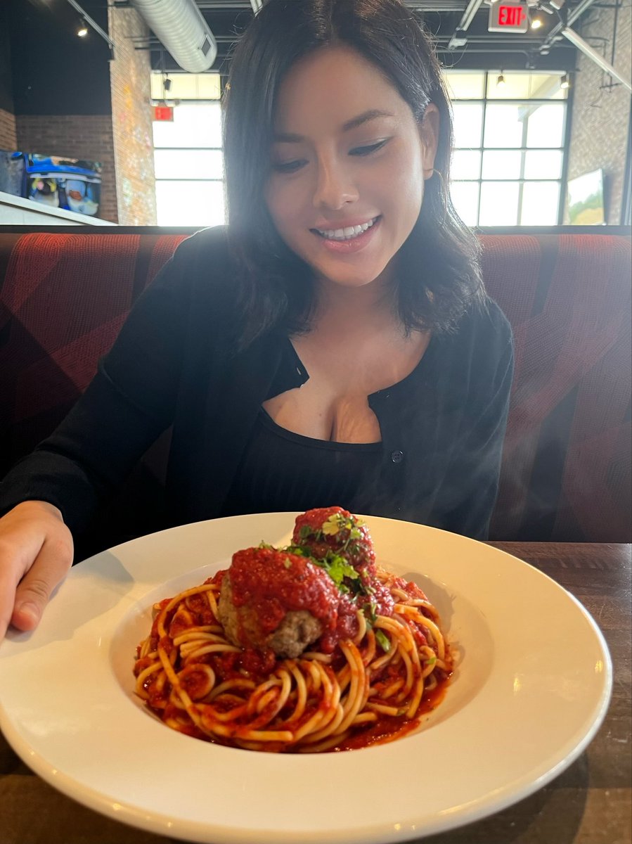 𝓢𝓱𝔂𝓵𝓪 𝓙𝓮𝓷𝓷𝓲𝓷𝓰𝓼 On Twitter My Happy Place 🍝