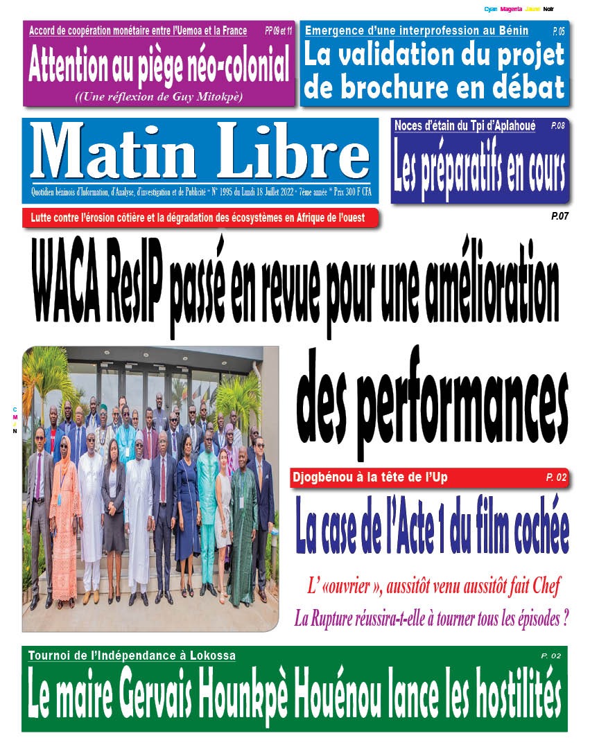 colos7's tweet photo. La UNE du jour https://t.co/UDnYHb4EUY