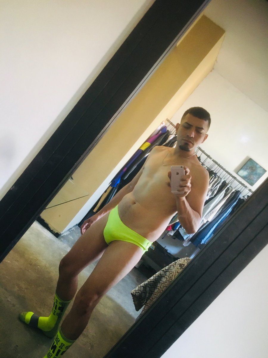 Vatos en Monterrey tweet media