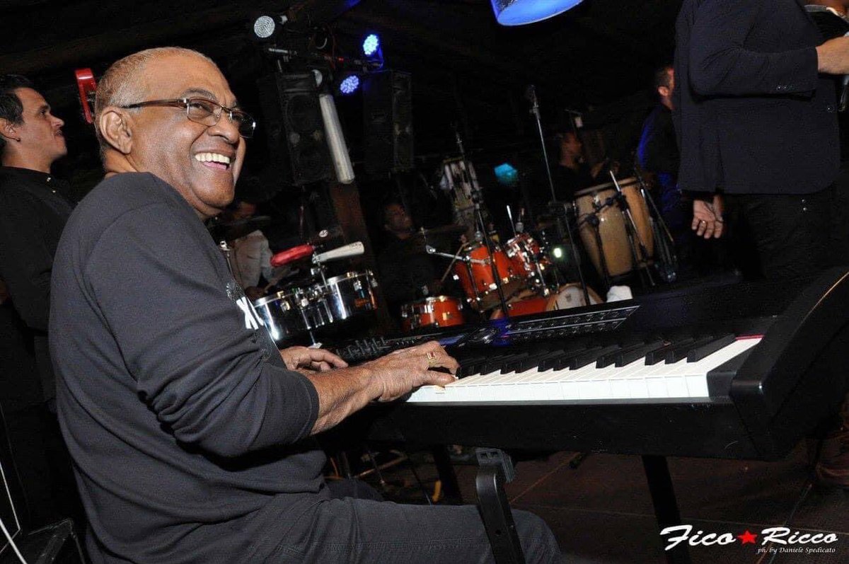 SabrositaD's tweet photo. Lamentamos mucho la pérdida del Maestro #PupyPedroso, muchas gracias por toda su música. 🎶🇨🇺Leyenda cubana… Descanse en paz✝️🕊 😔 https://t.co/e6z59B5WC8