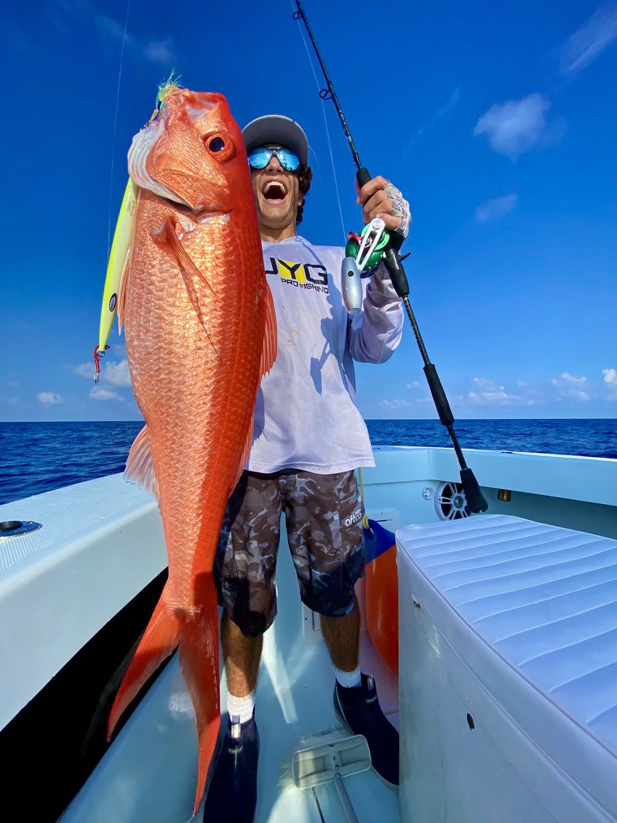 inwinstontrails's tweet image. Spence with the queen snapper off #Islamorada