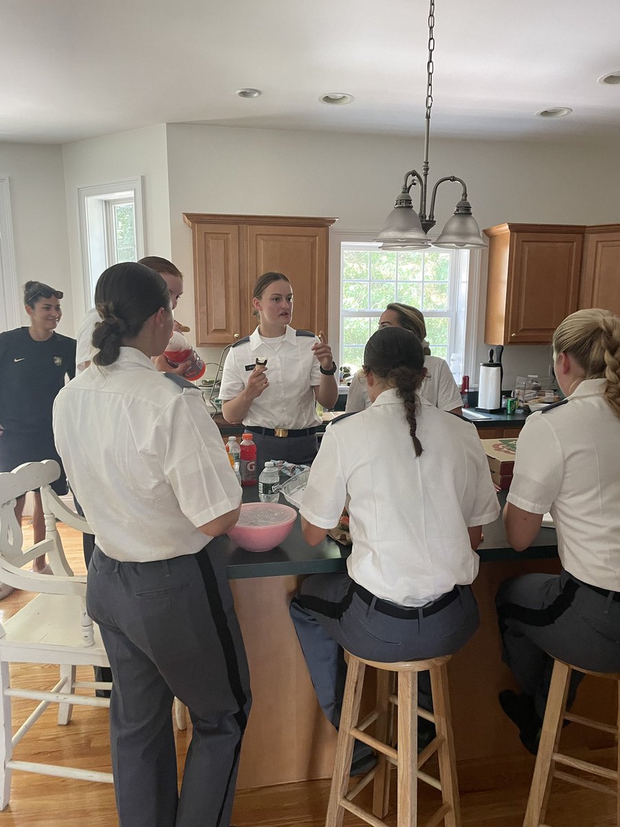 Missy Traversi tweet media