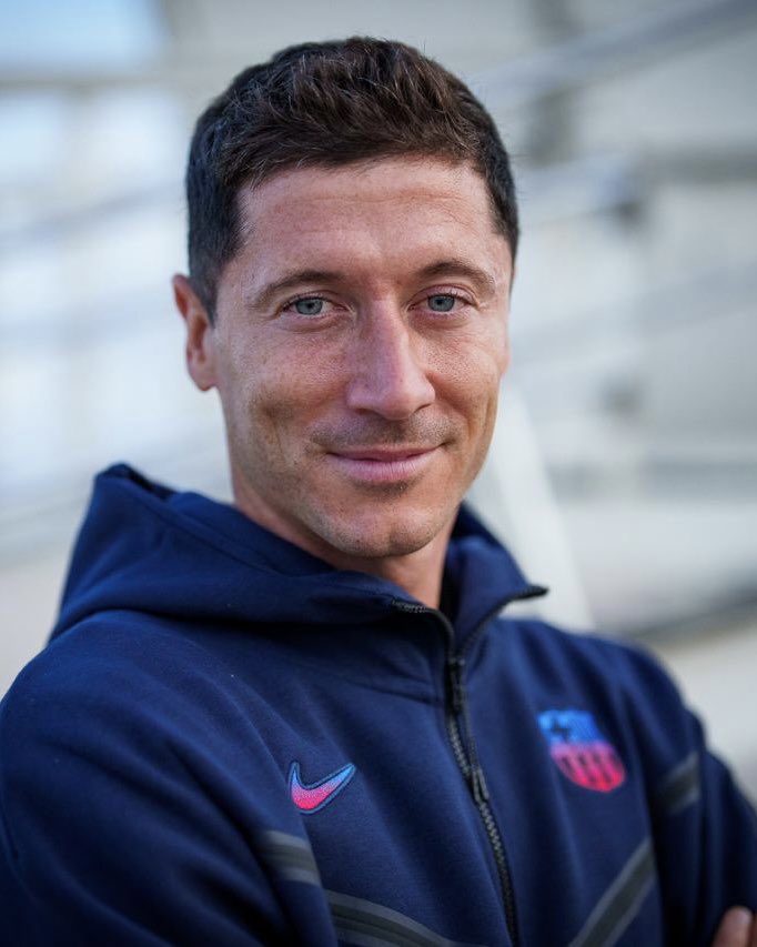RoyNemer's tweet photo. Robert Lewandowski is a Barcelona player! https://t.co/gf1r6E3nnC