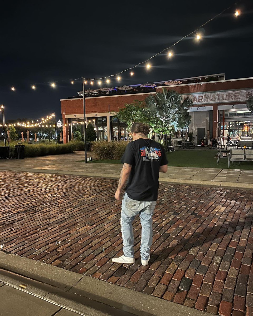 AaronThee's tweet photo. If you can’t handle the rain stay out the way 💨 https://t.co/LmMxUyZVRI
