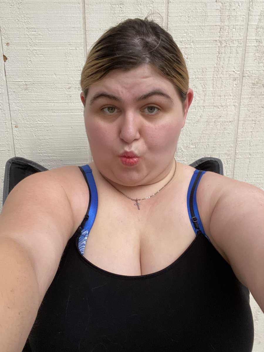 ashlyn_miss's tweet photo. THIS IS SO ME TODAY WITHOUT MAKEUP ON AND MY NAIL GET DONE AND MY HAIR DONE TOO💚💛🧡💙❤️💜♥️💞💕💓💗💖💝💘💟🥰😍😘😻💋💄💅🏻💍👑🐶🐕🐕‍🦺🦮🐩🐱🐈🐈‍⬛🐾🌺🌸🌷🌹🎀   @ashlyn_miss https://t.co/HrGaJa7vPj