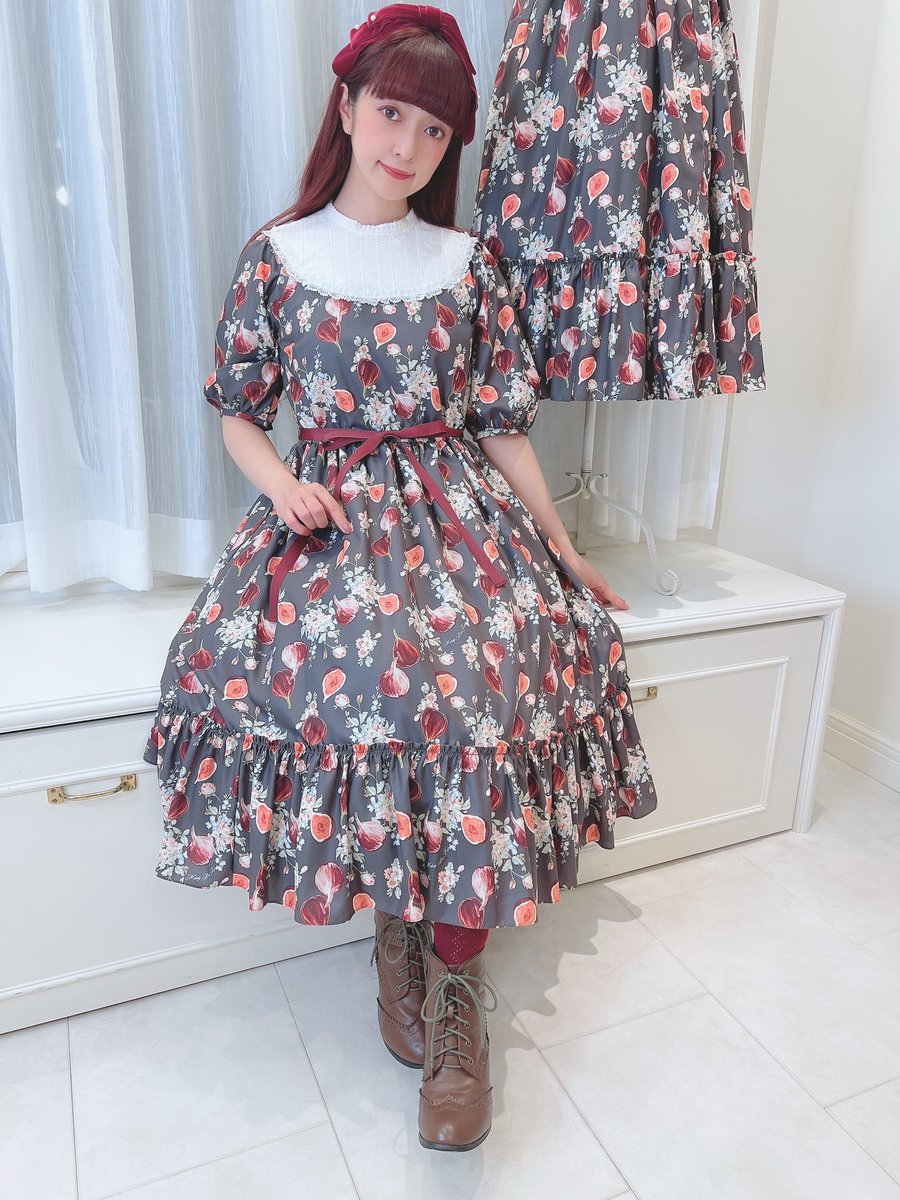 純正一掃 新品未使用❤︎青木美沙子Melody BasKetコラボ ワンピース
