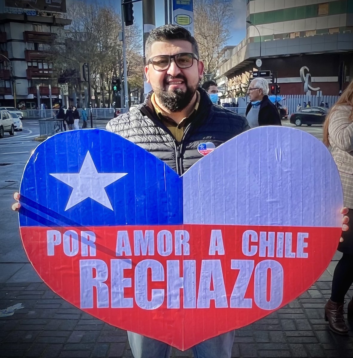 PedroSeguelM's tweet photo. Por amor a Chile #rechazo #RechazoXAmorAChile #RechazoGanaEl4deSeptiembre https://t.co/ZI4XxLpEB8
