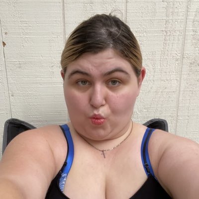 ashlyn_miss's tweet photo. THIS IS SO ME TODAY WITHOUT MAKEUP ON AND MY NAIL GET DONE AND MY HAIR DONE TOO💚💛🧡💙❤️💜♥️💞💕💓💗💖💝💘💟🥰😍😘😻💋💄💅🏻💍👑🐶🐕🐕‍🦺🦮🐩🐱🐈🐈‍⬛🐾🌺🌸🌷🌹🎀 https://t.co/6F0sryuWof