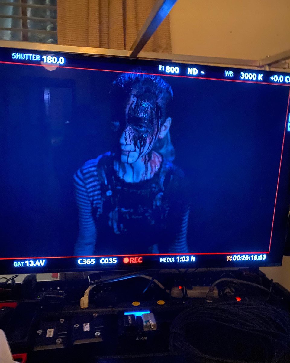 hannah_bos_'s tweet photo. I spent 4 hours in hair and makeup for this amazing dark  scene and loved every minute of it. Behind  the scene, hair and makeup team worked so hard!! 

It’s out S6 Ep: 620 “Return to Rivervale”

Follow me on IG for more hannah_bos_official 
#youngbetty #lilireinhart https://t.co/LjTLsy3hru
