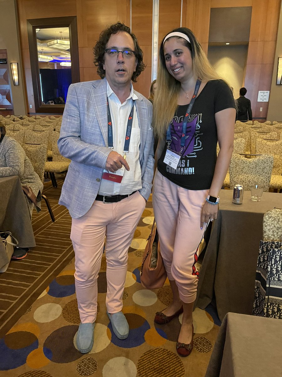 OlgaTolevaMD's tweet photo. Great minds think alike in pink. Amazing final day at #CompCourse2022 @RinfretStephane @Pooh_Velagapudi https://t.co/Dpv72fnWdm