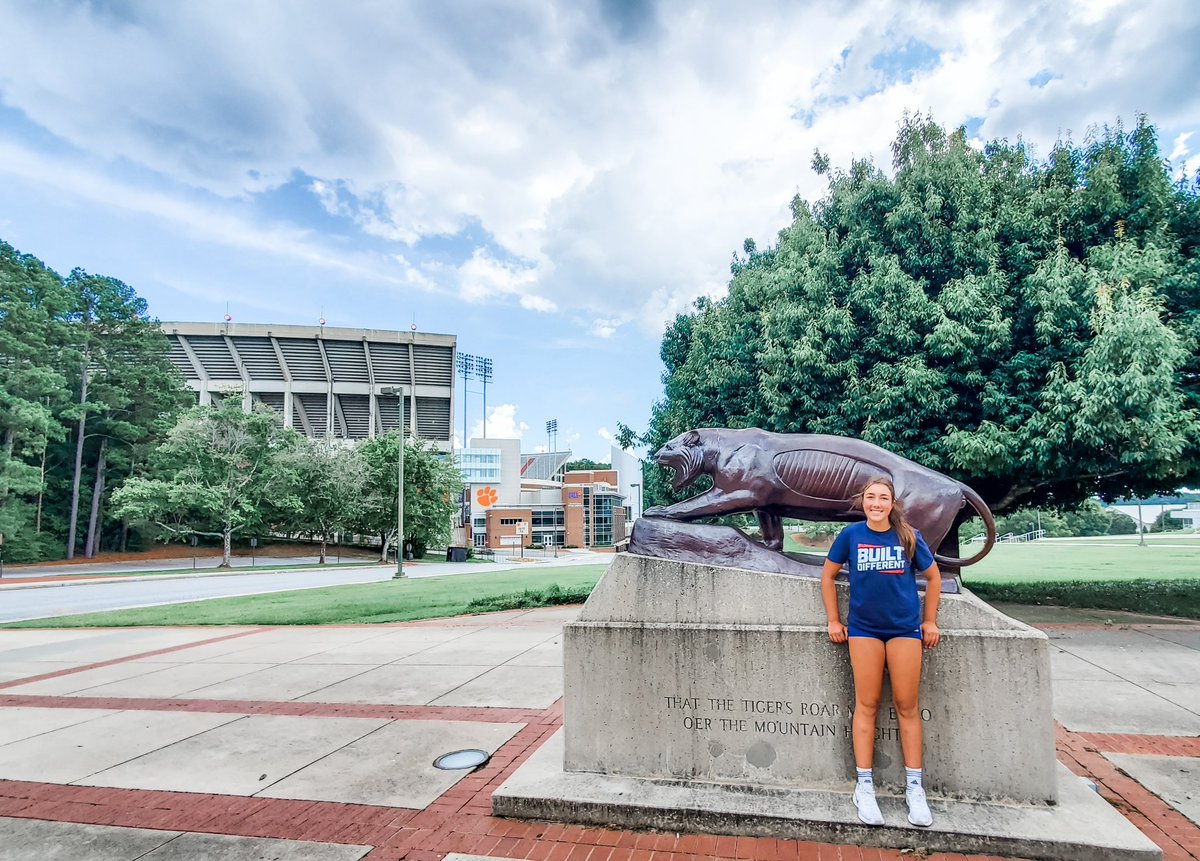 Had two incredible days training with <a href="/clemsonvb/">Clemson Volleyball 🏐</a> coaches and players! Thankful for the opportunity to learn and grow as a player.
🧡💜🧡💜🧡💜
#OwnToday #clemsonfamily #clemsonuniversity #clemsonvolleyball