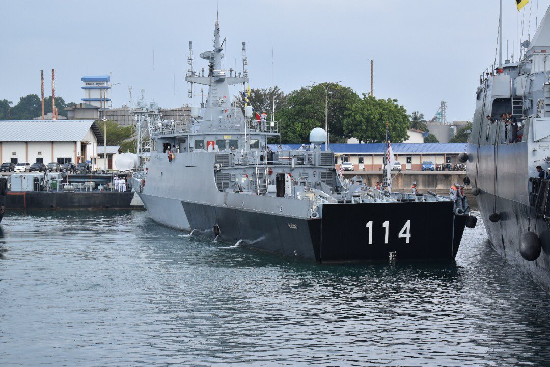Selamat Datang! 

KD RENCONG tiba hari ini di Tambatan Pangkalan TLDM Kuantan bagi pelaksanaan "cross operations" di bawah Mk Pemerintahan Armada Barat. 
<a href="/tldm_rasmi/">Royal Malaysian Navy</a> 
#Kesiagaan
<a href="/tldm_rasmi/">Royal Malaysian Navy</a> 
<a href="/reza_azeranil63/">reza</a> 
<a href="/ARBA_My/">ARBA_RMN</a> 
<a href="/MPA_Barat/">HQ Western Fleet</a> 
@pulendren