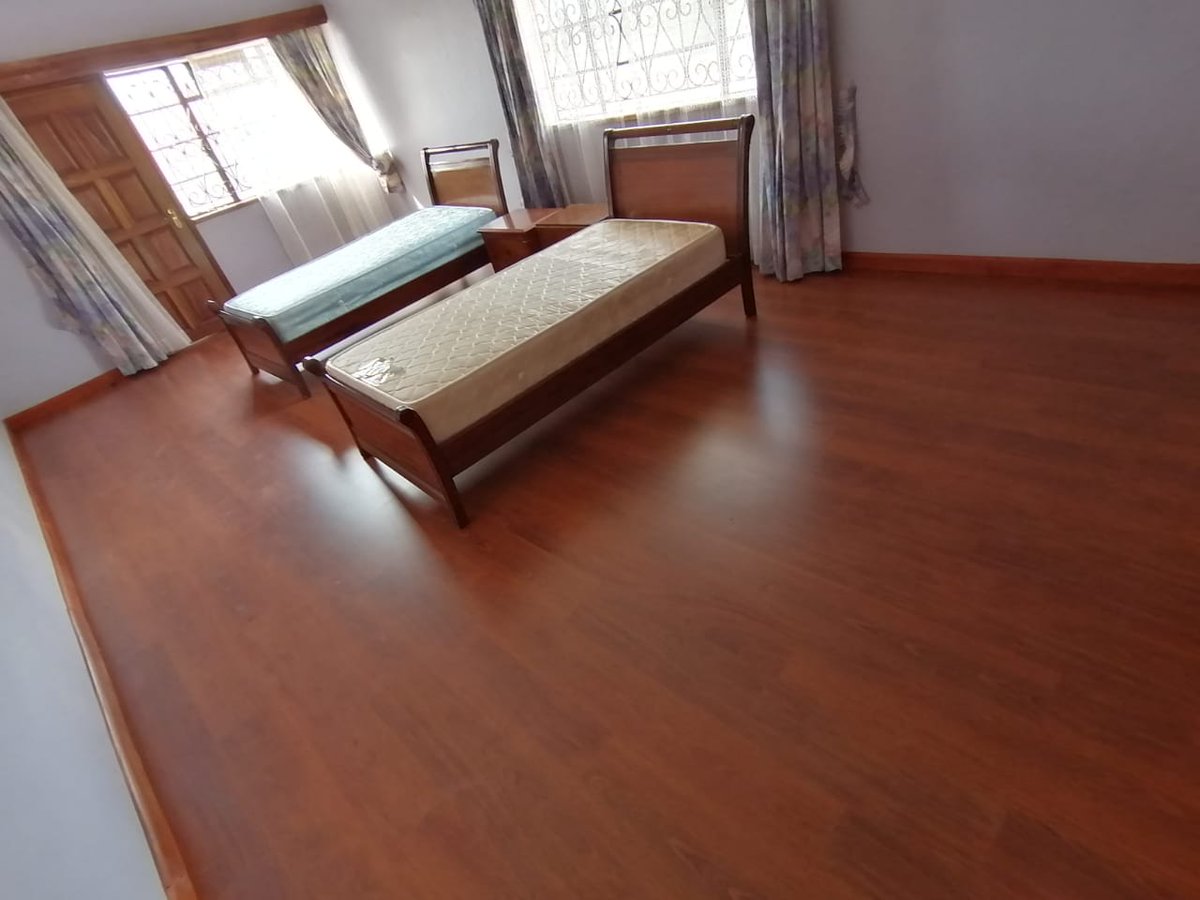 DecomagnaKenya's tweet photo. Our fast moving laminate LOC-FLOOR - 070 MERBAU
Has an orangish-brown color when freshly cut, which ages to a darker reddish-brown. Color between boards can be highly variable.
FOR this colours and many more visit our showroom i Karen Hardy near the GIraffe Centre off Tumbili Rd https://t.co/35BjjDkFUr