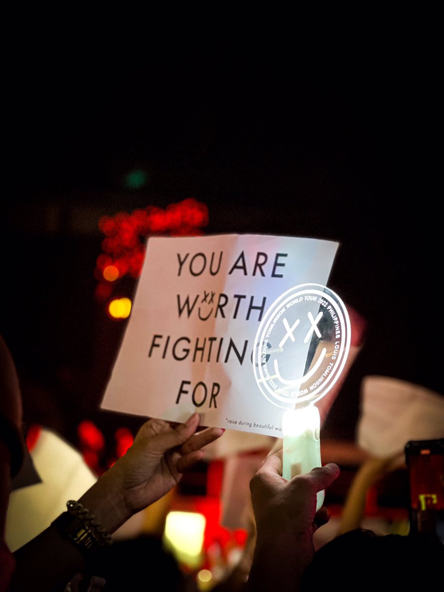OnlyAngel_1204's tweet photo. 7 years of waiting. WE MADE IT @Louis_Tomlinson. We’re still the greatest team that the world has ever seen. #LTWTManila 

@philconcerts @livenationph 
@TEAMLOUISPH https://t.co/9Gk7w1lfYw