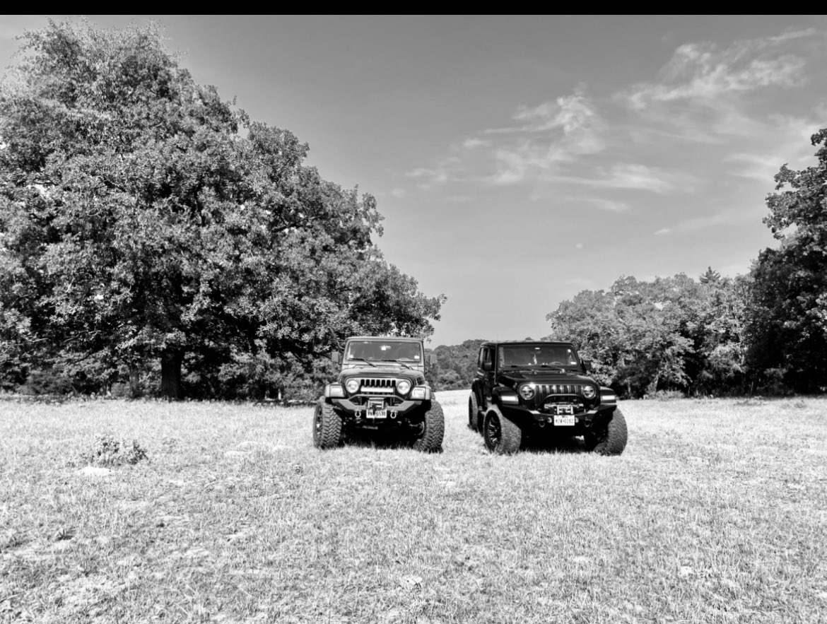 CariDenese's tweet photo. His and hers! #jeeplife #hisandhers #wethatcult #jeep https://t.co/9ol6BlhxR9