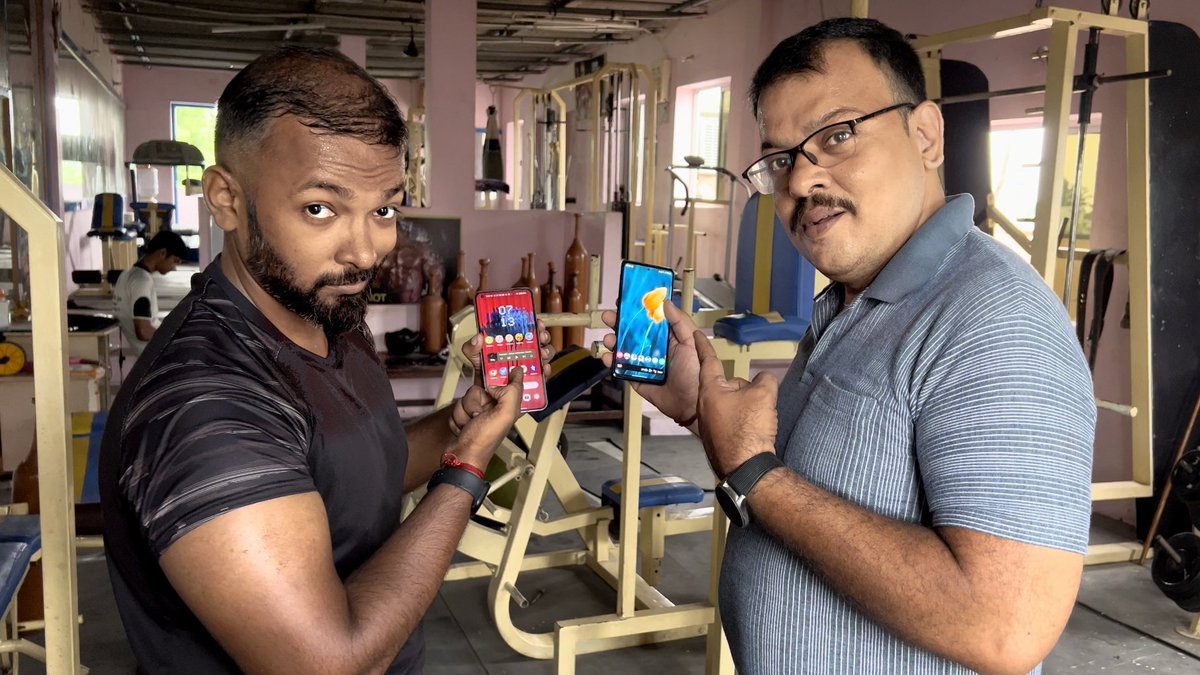 😂😂😂
#GalaxyS20FE5G vs #Nothingphone1