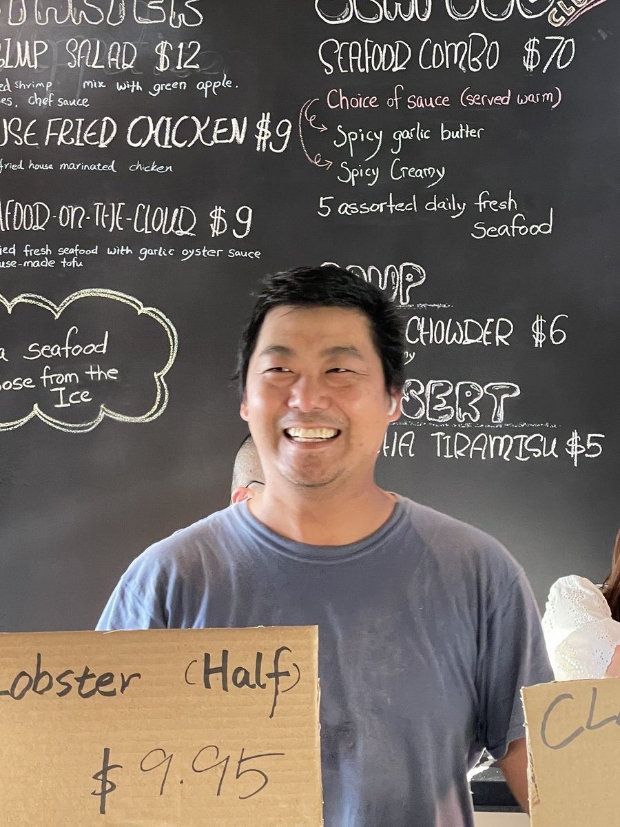 eatinglasvegas's tweet photo. Jimmy Li is about to raise the Seafood Stakes in #Chinatown. #SeaFresh #LasVegas 🍤🐠🐟🦞 https://t.co/qTITnc9u4o