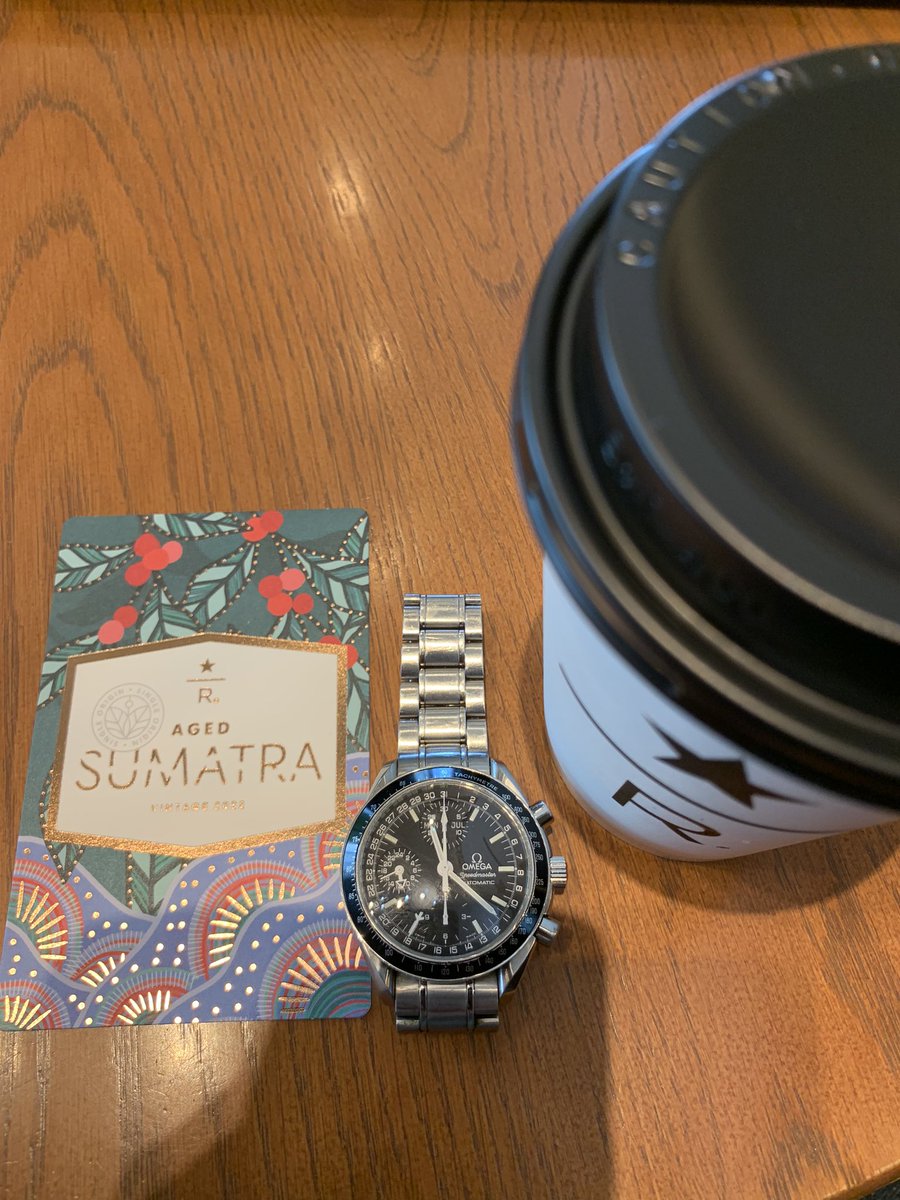 D11494413's tweet photo. スタバリザーブ
オメガ　スピマス
#スタバ
#リザーブ
#オメガ
#スピードマスター https://t.co/GMCfaJ93gD