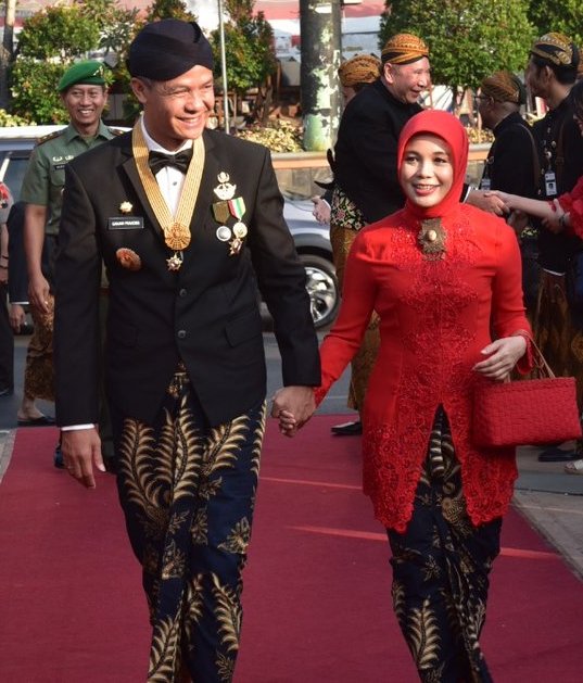 abdrossid's tweet photo. Yang merasa nasionalis 
NKRI sejati
Bantu rt n like agar @ganjarpranowo jadi RI 1 https://t.co/tbb0g5hed4