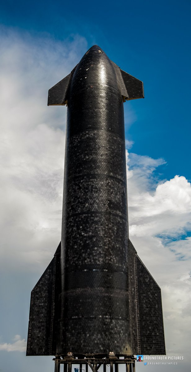 GroundTruthPics's tweet photo. Ship 20 - July 15, 2022. I was really blown away by seeing ship 20 this close up. I remember seeing it from the road and then photographing it during the 2nd full stack. This was insanely cool! #Starbase #SpaceX #teamspace #ship20 https://t.co/iZlPlbMT3b