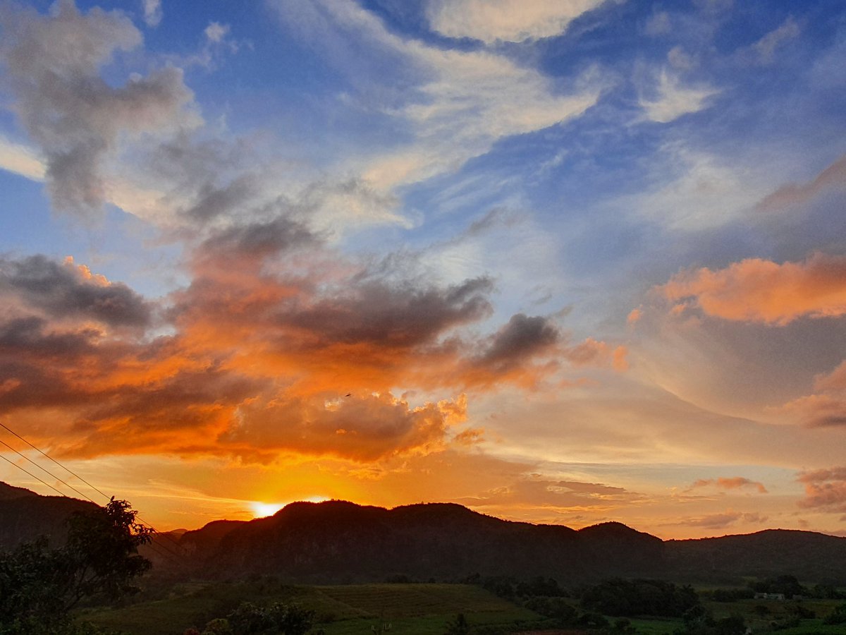 No ignoren esto, es bello verdad .
🔄con esta maravilla 🌄