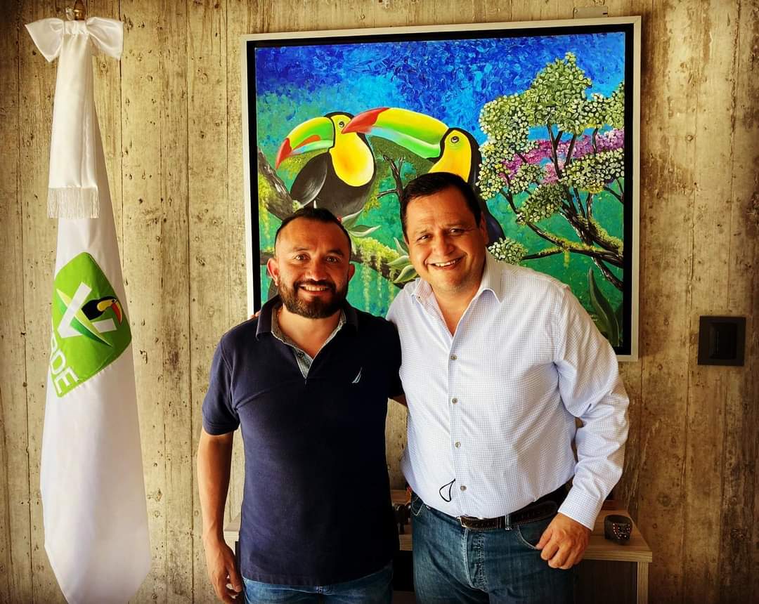 LEnriqueBolanos's tweet photo. Mi querido hermano @ElpidioJeal que sigas pasando un Muy #FelizCumpleaños mi líder y amigo. A la distancia te mando un caluroso y fraternal abrazo deseando que este día la estés pasando de maravilla en compañía de tu bella familia. Muchas Felicidades¡¡¡ https://t.co/4xp5jEa0tQ