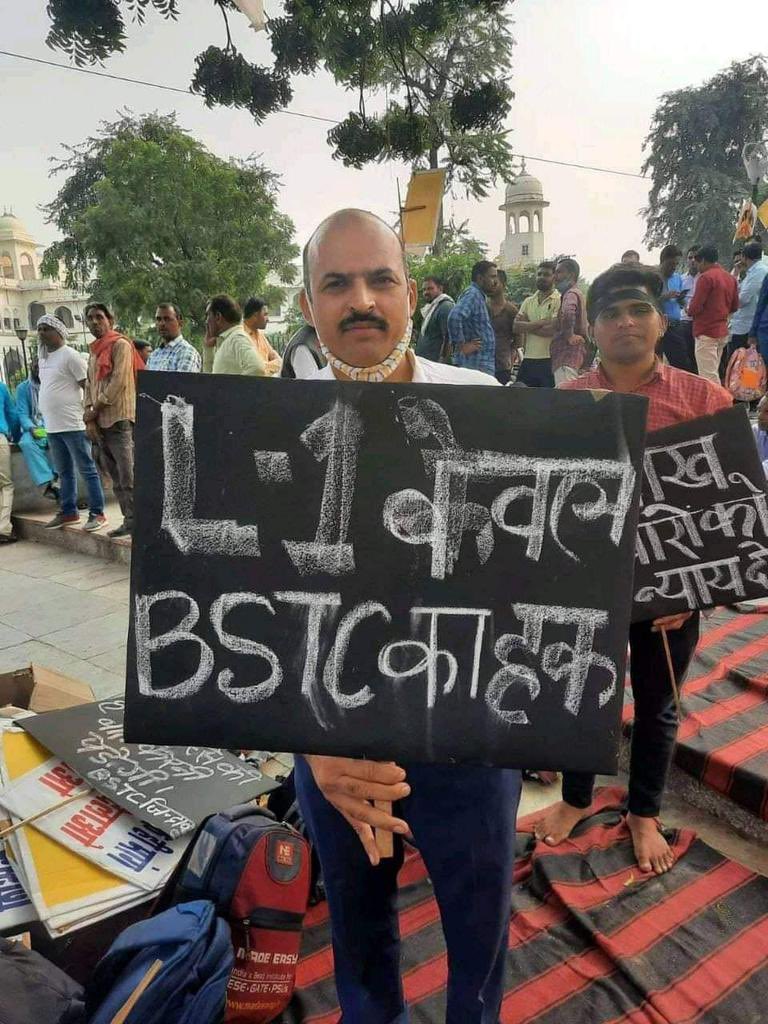 Navdeep90502614's tweet photo. Respected @narendramodi ji pls repeal 28 june 2018 notification of ncte and remove b.ed from prt.
Do justice with lakhs of d.el.ed candidates. @PMOIndia 
#DELED_JUSTICE_SUPREMECOURT 
@ncteDelhi @dpradhanbjp #ett 2364 puri kro @CMOPb @meet_hayer https://t.co/D4VC8iLXqJ