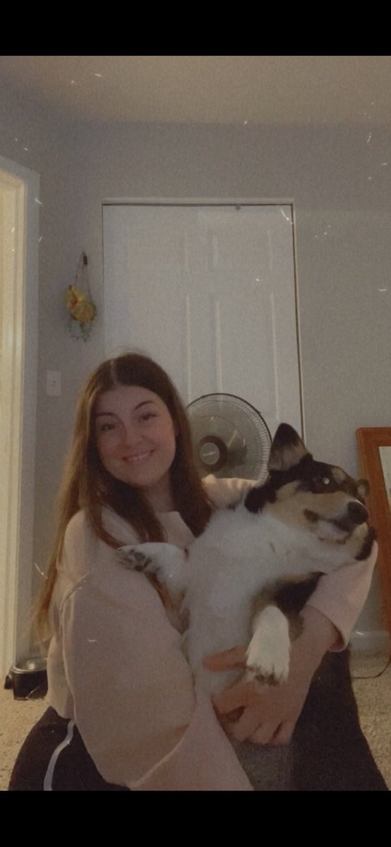 AlliePringle's tweet photo. I’m not sorry for how much I post Dolly https://t.co/hKnVskfpng