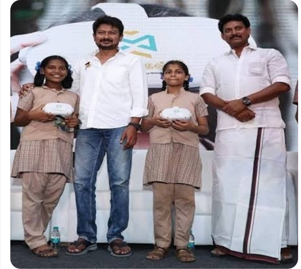 Thiru8237's tweet photo. @Udhaystalin மாணவிகளுக்கு பாதுகாப்பான பள்ளிச்சூழலை அமைத்து தருவது அனைவரின் பொறுப்பு என்பதை உணர்ந்து செயல்படுவோம்.
#UdhaywithStudents
#DMKwithStudents https://t.co/LBBwoPrPWj
