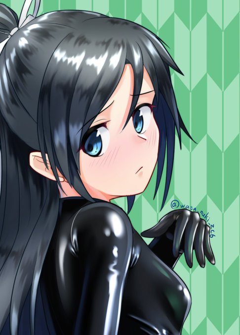 サークル「スクリューシャフト」さん(@screwshaft_2017)の新刊『S-S-S Side:B Vol.5』にイラストを寄稿させていただきました!

艦これ特集を組まれるということで、葛城で一枚描いております。
9月のこみトレにて頒布予定ですので、よろしくお願いします🙇 