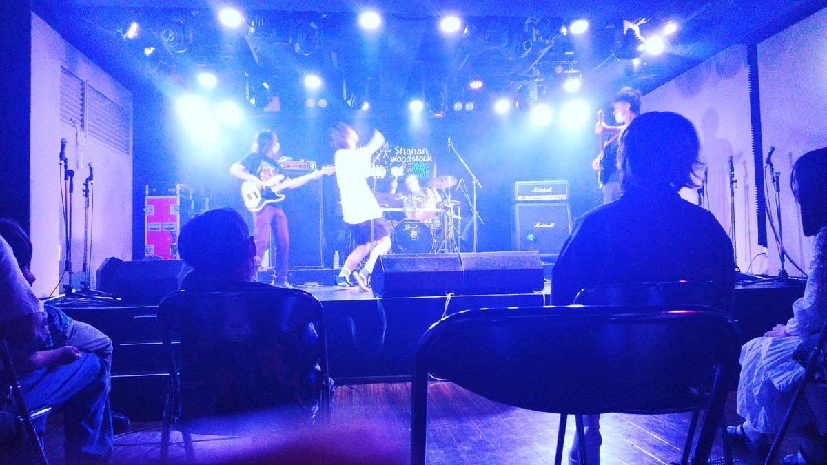 THEJADE_band's tweet photo. メンバー全員の母校である、国際新堀芸術学院、ライブ館にて行われた学園祭、湘南祭に出演させて頂きました。
ありがとうございました！！

#THEJADE
#ライブ館
#湘南祭 https://t.co/ZWISj417Wh