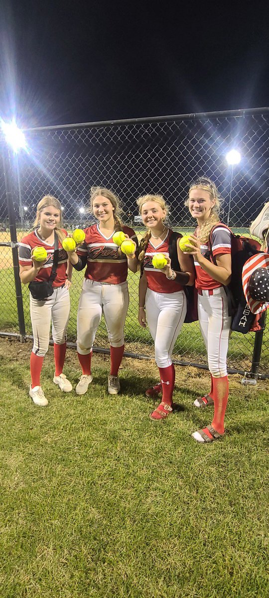SL Fury Red 05 tweet media