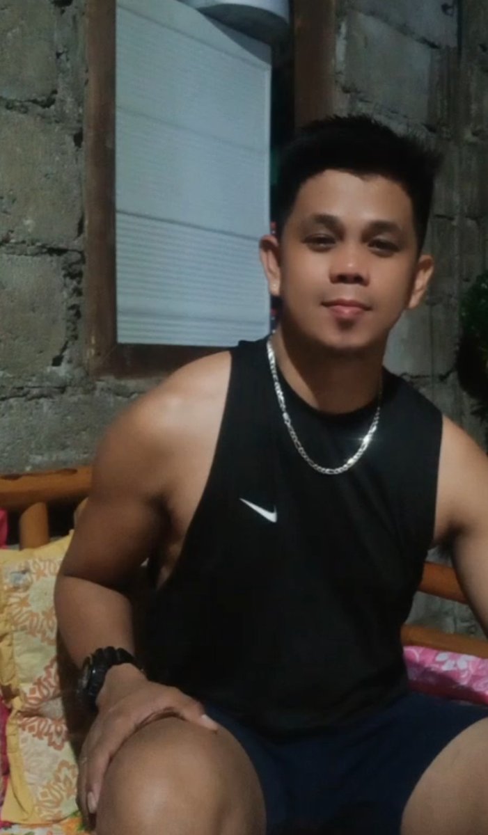 Ondutyguy87's tweet photo. Ok lng ba kahit d ako gwapo n katulad ng karamihan dito,, nga pla  wla kong gay apps hhaha baka gamitin na nmm pic ko https://t.co/PtDWLJpS0C