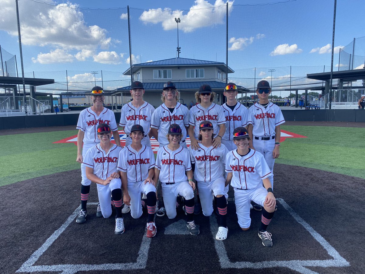 What a way to end the season! Congratulations to the 14u Wichita Wolfpack- CHAMPIONS of the High School Elite Series! 👏🏻👏🏻👏🏻 <a href="/GenesisSportsKS/">Genesis Sports Complex</a>