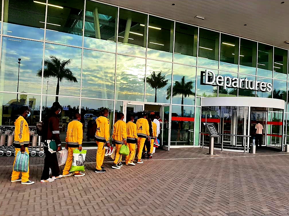 SufiQasim's tweet photo. 60 Ethiopian #Migrants along the #SouthernRoute stranded in #Tanzania are #voluntarilyreturned by: #EthiopianEmbassy, #IOM, #DepartmentsofImmigration & #Prisons to #Ethiopia thanks to finanancial support from the Government of #Sweden, today, 18Jul22. https://t.co/gqQWyBVAOh