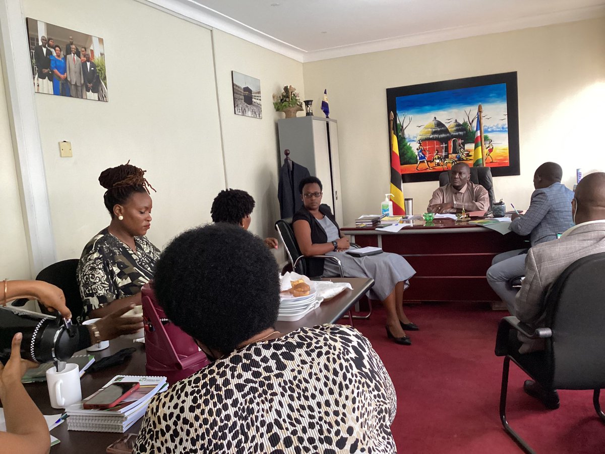 AMulyanyama's tweet photo. On this day,l have engaged with representatives from UGANDA NATIONAL ROADS AUTHORITY (UNRA) on the developments of Kampala-Jinja (Toll)expressway PPP project https://t.co/vKDNlTiqk6