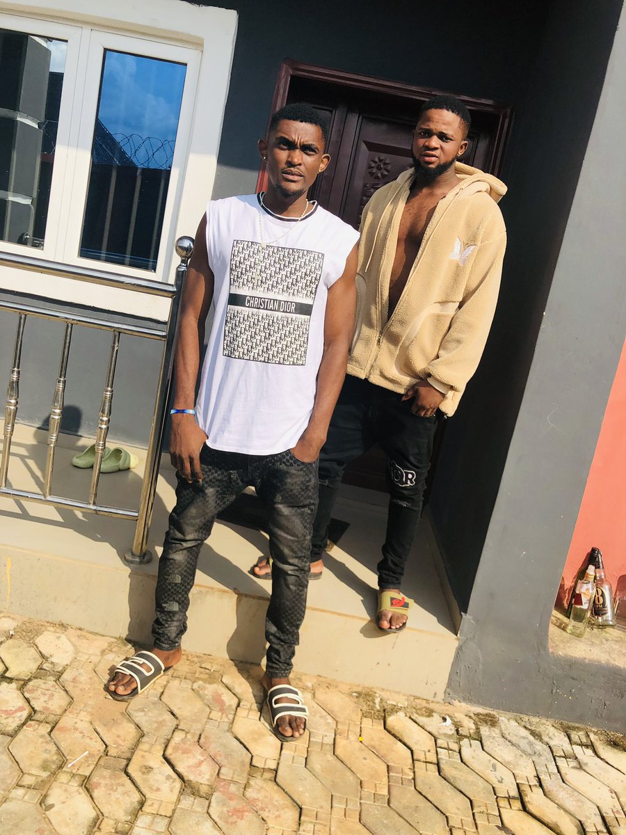 ElevatedZubby's tweet photo. Homie for life
#dralex #เวียร์วิกกี้ #iprayallday #ilovebeingblack #Davido https://t.co/YIzBjkZHkc