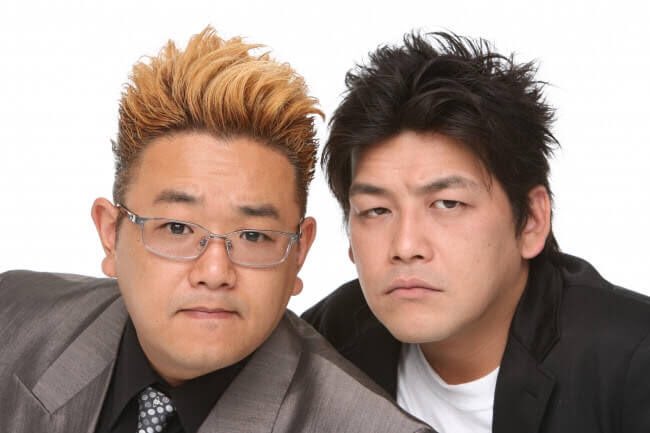 睨みつけてる宣材写真撮りたがるヤツ、みんなダウンタウンに憧れてた説は、実際にダウンタウンが睨みつける系の宣材撮ってたわけじゃない、でオッケーです?(世代的に爆笑問題しか思いつかない)
サンドとバナナは片方がゴリゴリに睨み効かせ切れてないバランスが良いのよ…