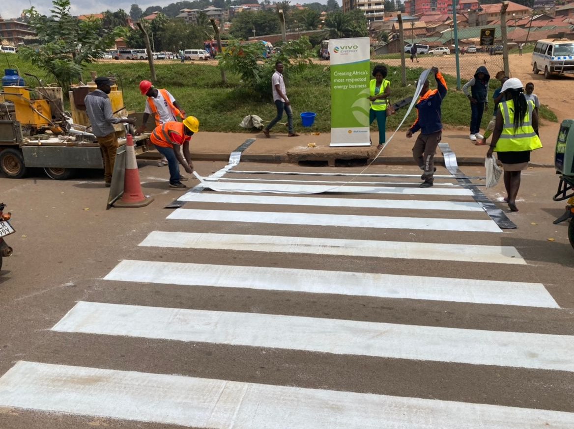 We participated in the annual Aga Khan P/S Road Safety Week recently. We painted the faded zebra crossing and took part in the quizzes, music, dance and skits. Our #Tweddeko campaign advocates for safer road use. We commend Aga Khan P/S for having a vibrant Road Safety culture.