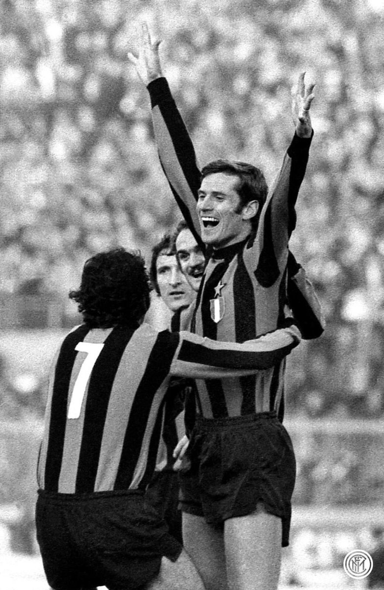Don_Nerazzurri's tweet photo. โซ๏ธ๐ต๐๐ฎ๐นโซ๏ธ๐ต
Happy Birthday to our eternal #Nerazzurri captain the legendary Giacinto #Facchetti ๐ค๐
#LaGrandeInter
#InterFamily #FCIM #IMInter #InterFans #ForzaInter $INTER โซ๏ธ๐ต https://t.co/rCUXTS2YWU