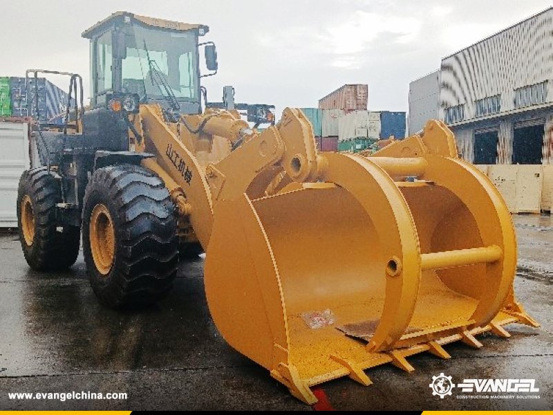 EvangelChina's tweet photo. #EVANGELExport >>1 Unit SEM Wheel loader #SEM655D⛴The United State
Rated Load: 5000kg
Bucket Capacity: 2.7-4.5m3
Wheel Base: 3200mm
Rated Power: 162kW
Get Your PRICE LIST Now 🫰>>sales@evangelchina.com
#SEM #wheelloader #heavyequipment #construction #machinery #semwheelloader https://t.co/N7OfqqP4Cy