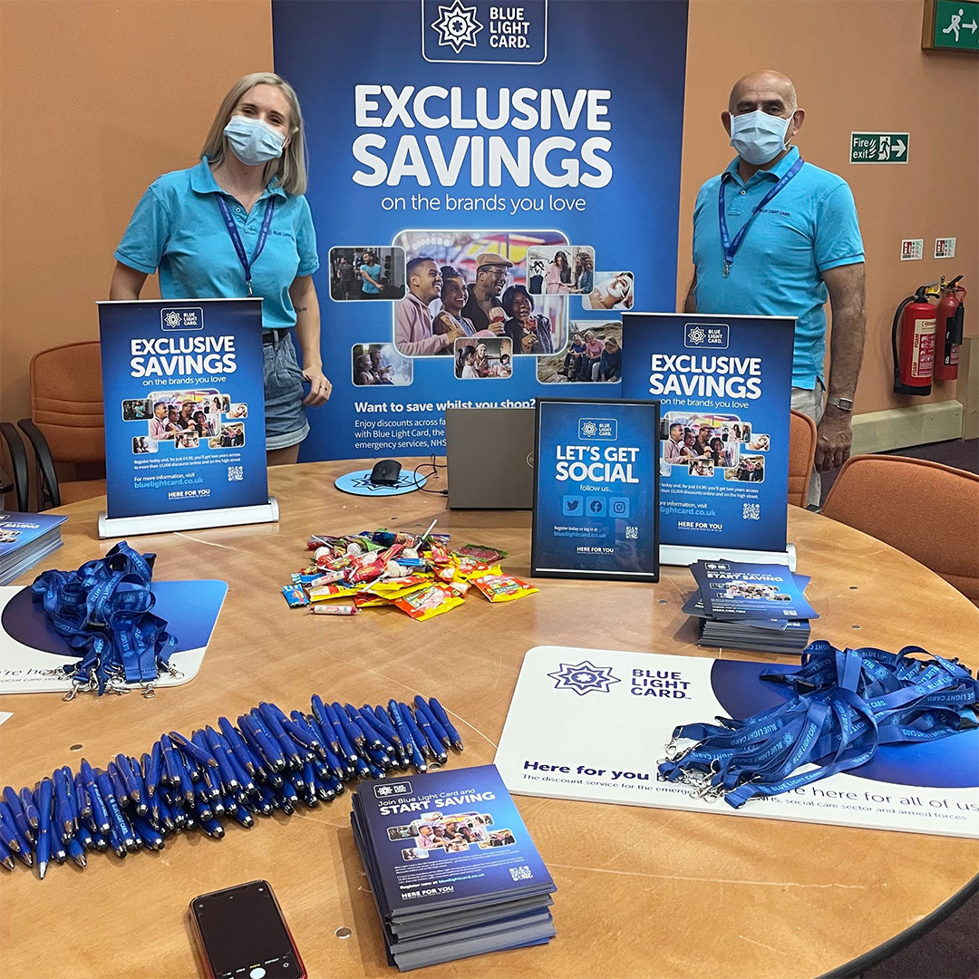 Blue Light Card tweet media