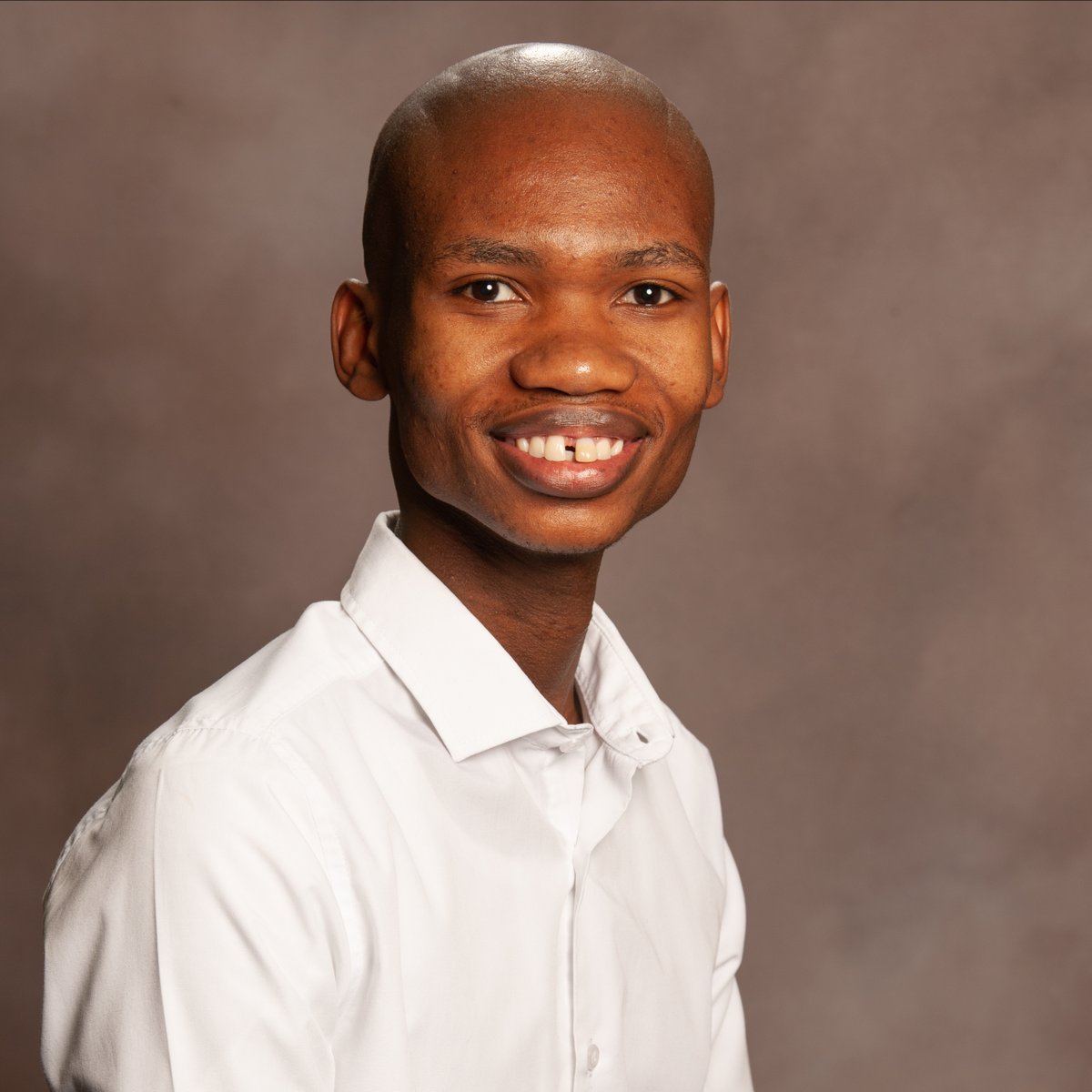 School of Law academic Dr Phemelo Magau not only completed a Doctor of Laws (LLD) in two years, but achieved this qualification at the young age of 25.

Read more: bit.ly/3PhtvLe

#InspiringGreatness #UKZN