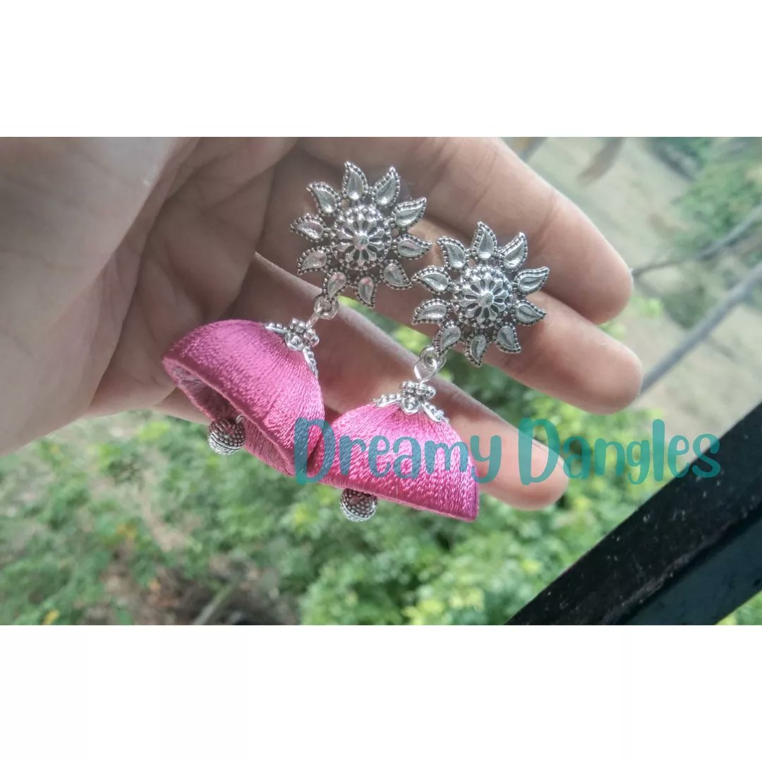 dreamydangles's tweet photo. Silk thread earrings
Dm to place ur order
#handmade #handcraft #vocalforlocal #oxidisedsilver #startup #elegance #forsale #smallbusiness #loveyourself #fashionblogger #jewelleryshop  #jewellerydesignstudio #traditionalwear #traditional #necklace #bangles #madeinindia #silkthread https://t.co/93oq5L2ZRs