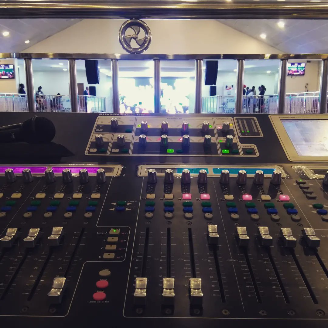 amozsound's tweet photo. My View + My Sound 
@amozsound 
#livesound #love #audioengineer #trending #amozsound https://t.co/ERwsjchodZ